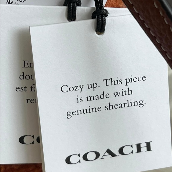 CE557 - Coach Teri Shoulder Bag with Coach Motif - Picture 12 of 14